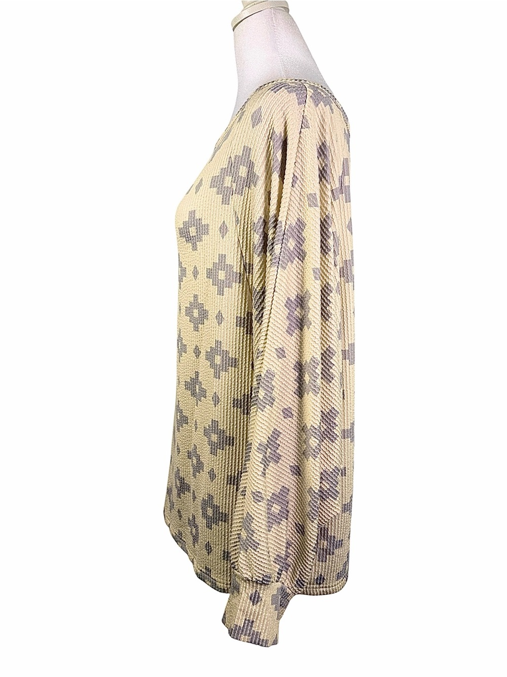 Sterling Kreek Cream Knit Top Batwing Sleeves & Gray Geometric Print Size L Boho - Picture 5 of 10